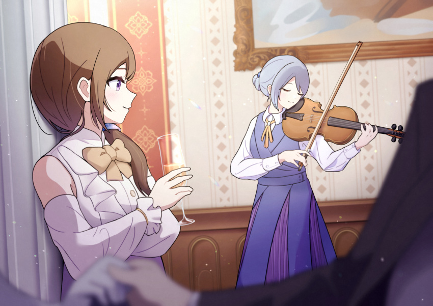 1boy 3girls blurry blurry_foreground blush bow bow_(music) bowtie brown_bow brown_bowtie brown_hair closed_eyes closed_mouth clothing_cutout commentary_request dress dutch_angle grey_hair hair_bun highres holding holding_bow_(music) holding_hands holding_instrument holding_violin indoors instrument light_particles long_hair looking_at_another multiple_girls music novi_visual original painting_(object) playing_instrument purple_dress shirt shoulder_cutout smile violet_eyes violin white_shirt