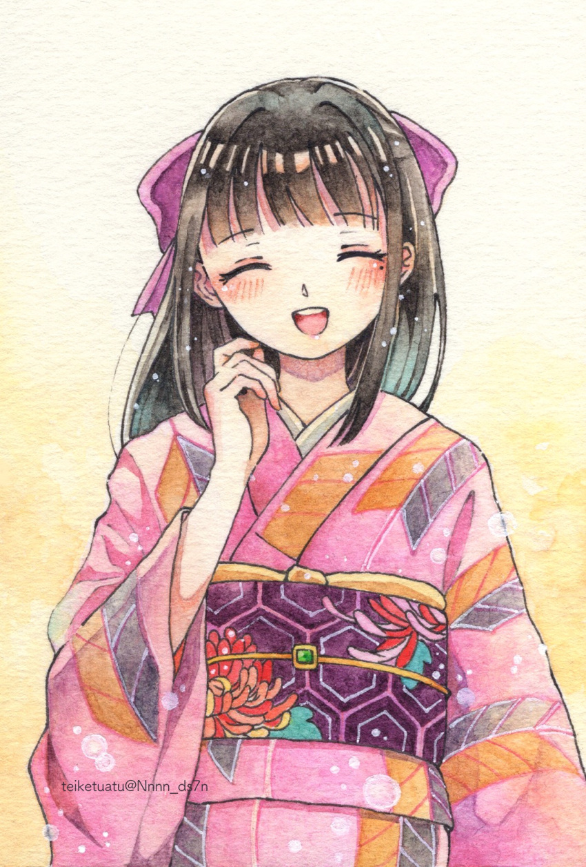 1girl :d ^_^ artist_name black_hair blunt_bangs blush bow closed_eyes dixueya facing_viewer floral_print gradient_background hair_bow hand_up highres japanese_clothes kimono long_hair long_sleeves mole mole_under_eye obi open_mouth original painting_(medium) pink_kimono sash smile solo teeth traditional_media twitter_username upper_body upper_teeth_only watercolor_(medium) watermark wide_sleeves yellow_background