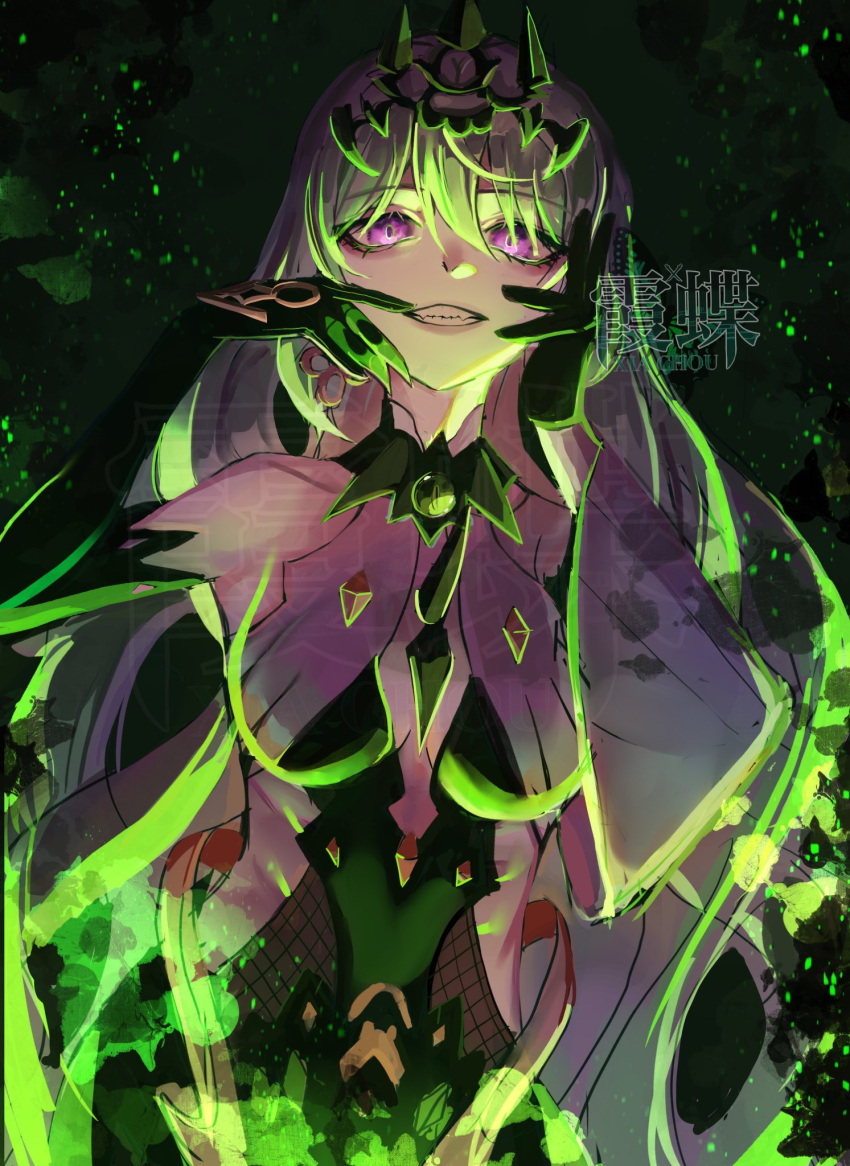 1girl aphantaxia black_choker black_dress black_gloves breasts choker collar crown_hair_ornament dark_background dress earrings evil_smile fuel gloves green_eyes green_hair green_light hand_on_own_face highres honkai_(series) honkai_impact_3rd jewelry light_particles long_hair long_sleeves looking_at_viewer mobius_(honkai_impact) naughty_face poison smile solo solo_focus spiked_collar spikes upper_body violet_eyes white_dress