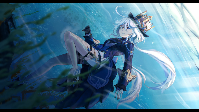 1girl ahoge bare_legs black_jacket blue_eyes blue_hat blue_jacket clenched_teeth commentary furina_(genshin_impact) genshin_impact gloves haonfest hat highres jacket letterboxed long_hair long_sleeves socks solo teeth thigh_strap top_hat underwater very_long_hair white_gloves white_hair white_socks