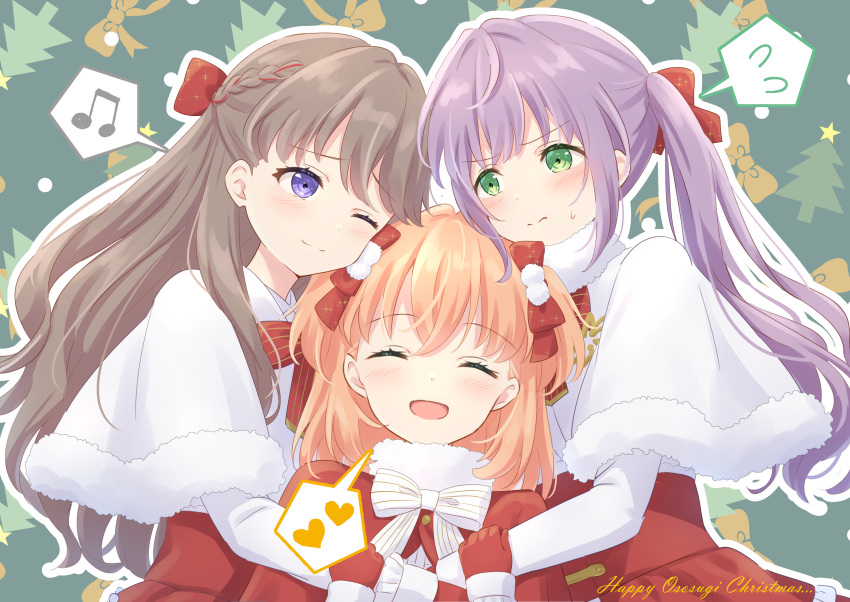 3girls ;3 ^_^ absurdres beamed_eighth_notes blush bow brown_hair capelet christmas closed_eyes closed_mouth clueless commentary_request crossed_bangs english_text flying_sweatdrops fujishima_megumi fur-trimmed_capelet fur_trim fuyu_no_okurimono_(love_live!) girl_sandwich glaring green_background green_eyes hair_bow half_up_braid heart high-waist_skirt highres hinoshita_kaho jealous link!_like!_love_live! long_hair looking_at_another love_live! medium_hair multiple_girls musical_note neck_ribbon official_alternate_costume official_alternate_hairstyle one_eye_closed orange_hair otomune_kozue outline purple_hair red_bow red_capelet red_ribbon red_skirt ribbon sandwiched shirt sidelocks skirt split_mouth spoken_flying_sweatdrops spoken_heart spoken_musical_note striped_ribbon twintails two_side_up violet_eyes virtual_youtuber white_capelet white_outline white_ribbon white_shirt yuri yutuki_ame