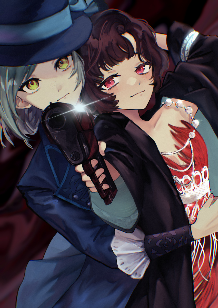 2girls :| absurdres aiming aiming_at_viewer arm_around_waist arms_behind_head black_coat black_hair blue_bow blue_coat blue_hat bow closed_mouth coat dress feather_dress grey_hair gun hair_bun hand_on_another's_hip handgun hat hat_bow highres holding holding_gun holding_weapon hug hug_from_behind jewelry k!ssmin light_smile long_sleeves multiple_girls necklace outstretched_arm red_background red_dress red_eyes reverse:1999 schneider_(reverse:1999) short_hair single_side_bun upper_body vertin_(reverse:1999) weapon yellow_eyes yuri