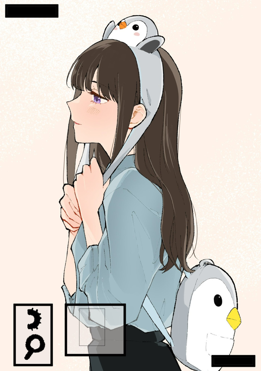 1girl animal_bag animal_hood black_hair blue_shirt blush commentary_request from_side highres hood inoue_takina long_hair long_sleeves lycoris_recoil parted_lips penguin_hood pink_background profile shiratama_draw shirt solo stuffed_animal stuffed_penguin stuffed_toy upper_body violet_eyes