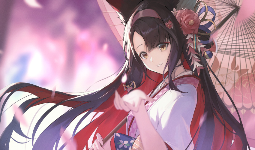 1girl absurdres animal_ears black_hair blue_archive colored_inner_hair fox_ears highres holding holding_umbrella japanese_clothes jiang_zhuti_jiojio kimono long_hair looking_at_viewer multicolored_hair official_alternate_costume oil-paper_umbrella open_mouth petals redhead smile solo umbrella upper_body wakamo_(blue_archive) white_kimono wide_sleeves yellow_eyes