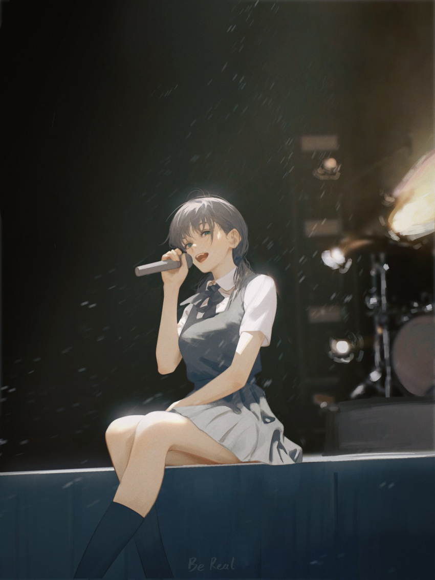 1girl black_hair chainsaw_man dress fan_screaming_at_madison_beer_(meme) fourth_east_high_school_uniform highres looking_at_viewer low_twintails meme microphone mitaka_asa music neck_ribbon pinafore_dress ribbon school_uniform singing sleeveless sleeveless_dress smile solo twintails yao_liao_wang