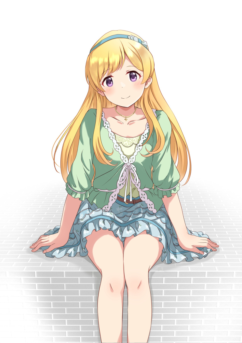 1girl absurdres blonde_hair blue_hairband blue_skirt closed_mouth collarbone emily_stewart green_shirt hairband head_tilt highres idolmaster idolmaster_million_live! idolmaster_million_live!_theater_days jewelry long_hair looking_at_viewer miniskirt official_alternate_hairstyle pendant shirt sitting skirt smile solo swept_bangs very_long_hair violet_eyes white_background yukipo_p