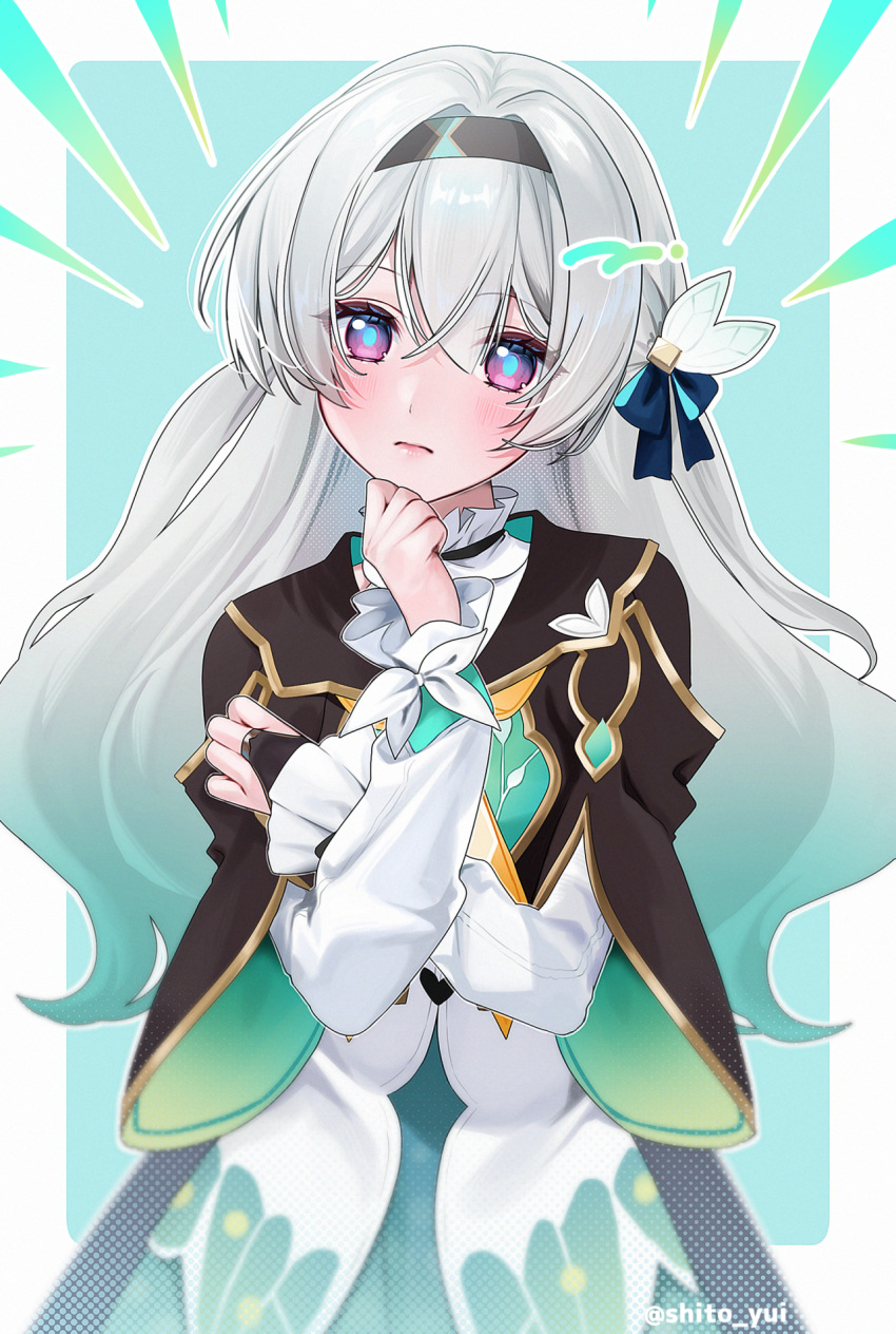 1girl aqua_hair blue_bow blush bow bridal_gauntlets commentary_request firefly_(honkai:_star_rail) gradient_hair grey_hair grey_hairband hair_bow hairband hand_up head_tilt highres honkai:_star_rail honkai_(series) jacket long_hair long_sleeves looking_at_viewer multicolored_hair partial_commentary solo upper_body very_long_hair violet_eyes white_jacket yuuyu_(moco20111115)