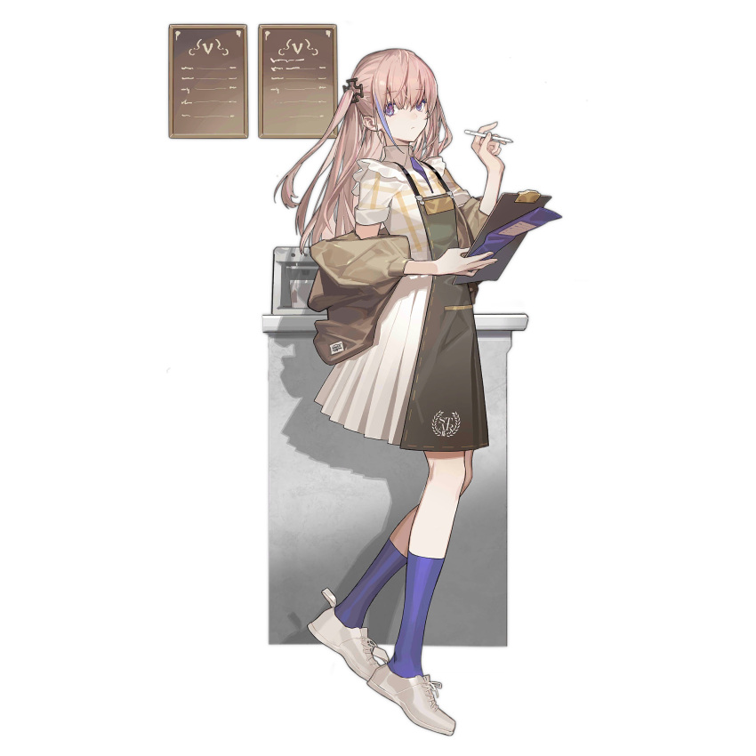 1girl apron blue_eyes blue_necktie blue_socks brown_jacket clipboard closed_mouth coffee_maker coffee_mug cup expressionless full_body girls_frontline green_apron hair_ornament highres holding holding_clipboard holding_menu holding_pen jacket kneehighs light_brown_hair long_hair long_skirt looking_at_viewer menu menu_board mug multicolored_hair necktie off_shoulder official_alternate_costume official_art one_side_up pen plaid plaid_shirt shirt shoes short_necktie short_sleeves simple_background skirt socks solo st_ar-15_(girls'_frontline) st_ar-15_(owl_latte)_(girls'_frontline) standing streaked_hair third-party_source transparent_background umo_(mica_team) waitress white_footwear white_shirt white_skirt