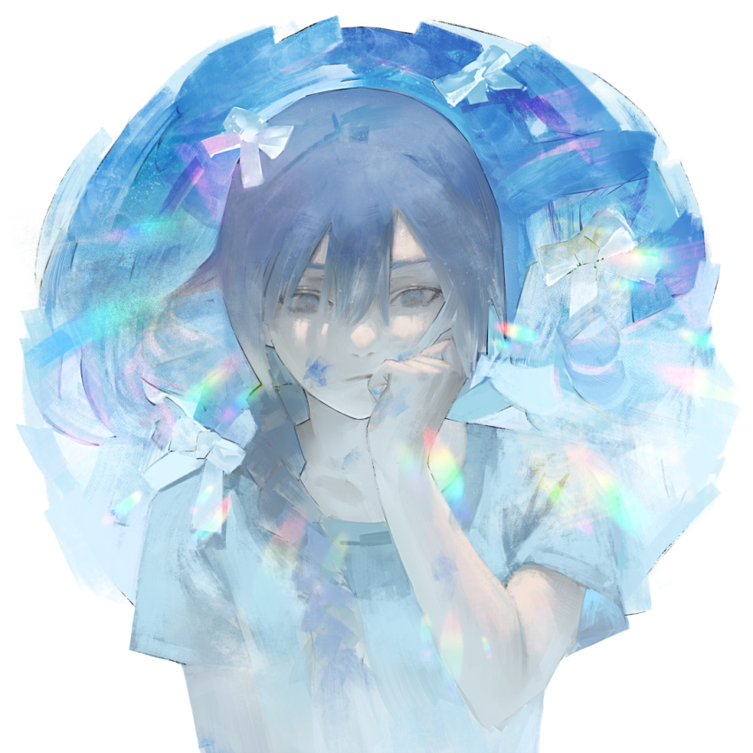 1girl abstract_background alternate_costume blue_background border bow braid braided_ponytail clenched_hand closed_mouth expressionless grey_eyes grey_hair hair_over_shoulder hand_on_own_face hand_up lens_flare long_hair looking_at_viewer mi8pq outside_border paint_splatter paint_splatter_on_face rainbow round_image sekka_yufu shirt short_sleeves solo straight-on t-shirt unworn_bow upper_body utau white_border white_bow