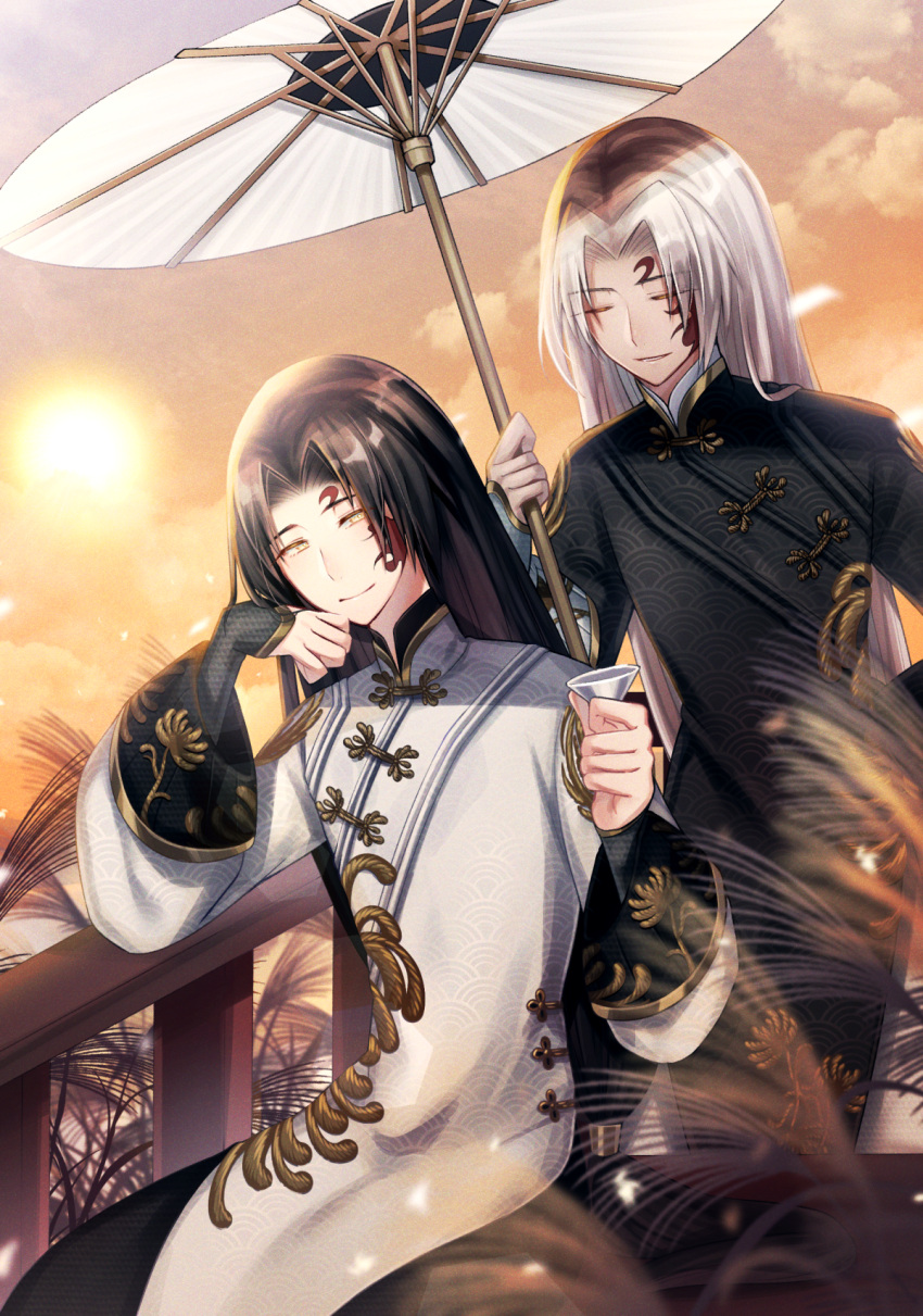 2boys arm_behind_back black_hair black_pants black_robe changpao chinese_clothes chrysanthemum_print closed_eyes closed_mouth clouds cup curtained_hair elbow_rest facial_mark fan_wujiu fan_wujiu_(broken_blossoms) floral_print head_rest highres holding holding_cup holding_umbrella identity_v layered_sleeves long_hair long_sleeves look-alike looking_at_viewer low-tied_long_hair male_focus multiple_boys official_alternate_costume oil-paper_umbrella outdoors pants parted_bangs parted_lips ponita railing reeds robe seigaiha shared_umbrella sitting sleeve_cuffs smile standing sunset umbrella white_hair white_pants white_robe white_umbrella xie_bian xie_bian_(broken_blossoms) yellow_eyes