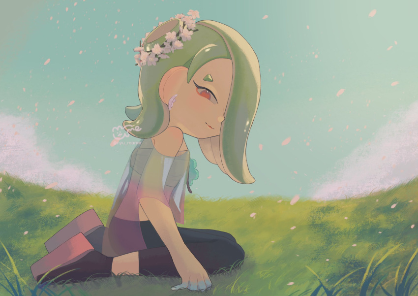 1girl black_pants blue_sky cephalopod_eyes chest_sarashi closed_mouth clouds commentary_request earrings flower_earrings flower_wreath full_body hair_over_one_eye head_wreath highres horizon jewelry long_hair nyu_mame octoling on_grass pants red_eyes sarashi shiver_(splatoon) sitting sky smile solo splatoon_(series) splatoon_3 tentacle_hair wariza