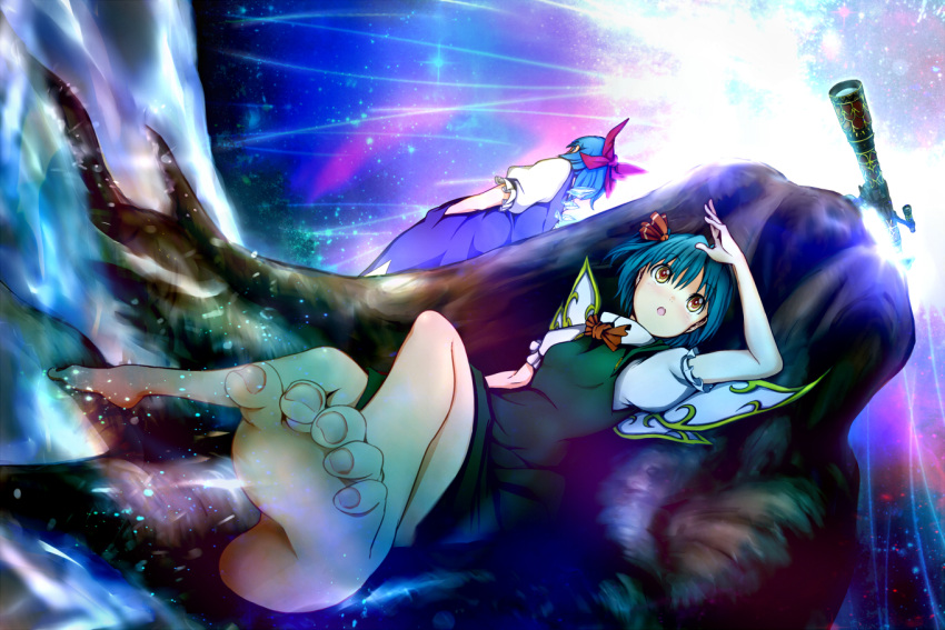 2girls barefoot blue_hair bow cirno daiyousei feet foreshortening green_hair hair_bow hair_ribbon multiple_girls reri ribbon short_hair soles telescope toes touhou wings