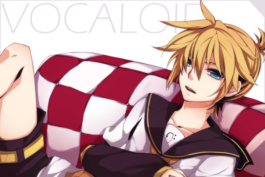 bass_clef blonde_hair blue_eyes checkered couch detached_sleeves kagamine_len male open_mouth ponytail sailor_collar short_hair solo vocaloid