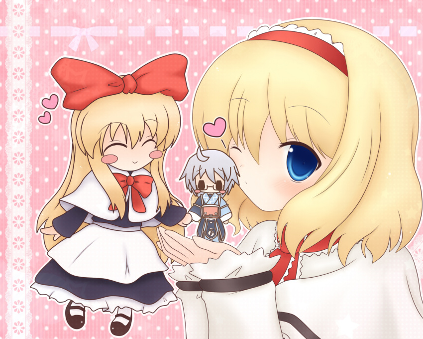 :&gt; ahoge alice_margatroid blonde_hair blue_eyes blush blush_stickers bow capelet character_doll chibi closed_eyes doll eyes_closed glasses hair_bow hairband hand_holding heart highres holding_hands kiss ko_torii long_hair male mary_janes morichika_rinnosuke multiple_girls pouch shanghai_doll shoes short_hair silver_hair solo touhou wink