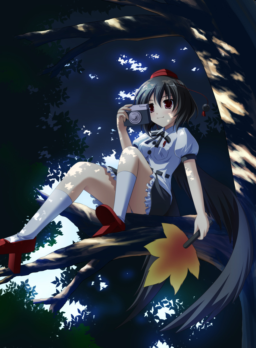 black_wings camera geta hat highres in_tree kneehighs panties pantyshot pantyshot_sitting red_eyes shameimaru_aya short_hair sitting sitting_in_tree socks solo tengu-geta tokin_hat touhou tree tsuda_akira underwear upskirt wings