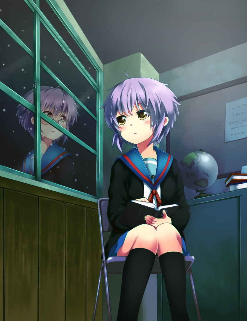 black_legwear book brown_eyes cardigan different_reflection dual_persona globe grey_hair highres kneehighs mitsuki_meiya nagato_yuki nagato_yuki_(shoushitsu) reflection school_uniform short_hair snow socks suzumiya_haruhi_no_shoushitsu suzumiya_haruhi_no_yuuutsu window