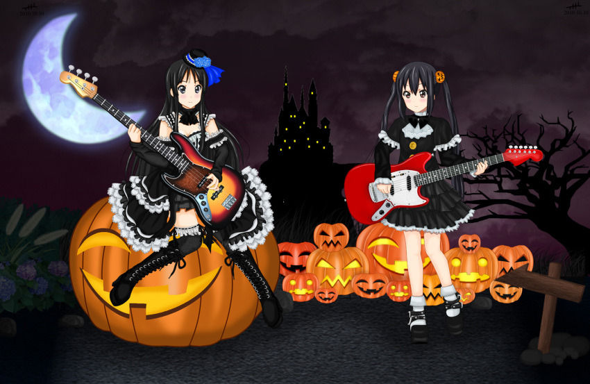 akiyama_mio bass_guitar cross-laced_footwear dress electric_guitar guitar instrument jack-o'-lantern jack-o'-lantern k-on! moon multiple_girls nakano_azusa nihility pumpkin