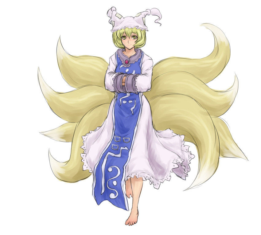 barefoot blonde_hair dress fox_tail hands_in_sleeves hat highres kuro_suto_sukii multiple_tails short_hair simple_background smile solo tabard tail touhou white_background yakumo_ran yellow_eyes