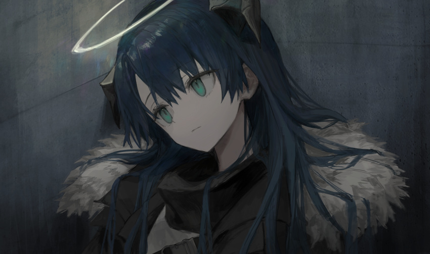 1girl against_wall arknights bangs black_coat blue_hair closed_mouth coat commentary_request es-ther eyebrows_visible_through_hair fur-trimmed_coat fur_trim green_eyes halo head_tilt highres horns indoors long_hair looking_away looking_to_the_side mostima_(arknights) solo upper_body