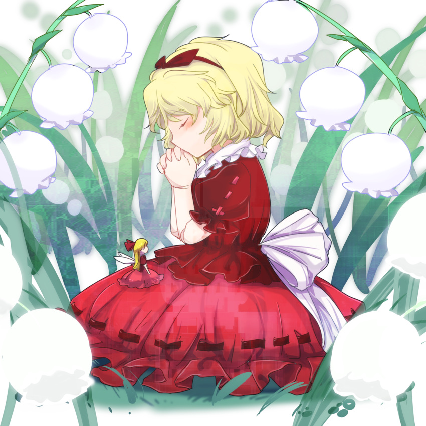 2girls blonde_hair bow bubble_skirt closed_eyes doll doll_joints eyes_closed flower hair_bow hands_clasped highres lily_of_the_valley looking_down medicine_melancholy multiple_girls praying short_hair sisenshyo sitting solo su-san touhou