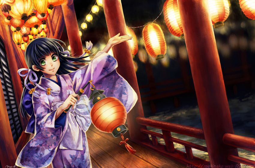black_hair frogmakina green_eyes highres holding japanese_clothes kimono lantern long_hair looking_at_viewer makina_(frog) original outstretched_arm revision smile solo