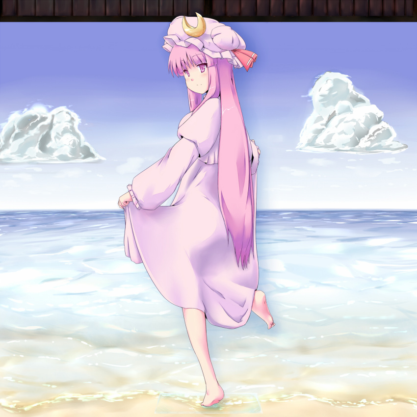barefoot beach blue_sky capelet cloud clouds coo crescent dress dress_lift hat highres long_hair long_sleeves ocean patchouli_knowledge purple_dress purple_eyes purple_hair skirt_hold sky smile solo standing_on_one_leg touhou turning very_long_hair violet_eyes wading