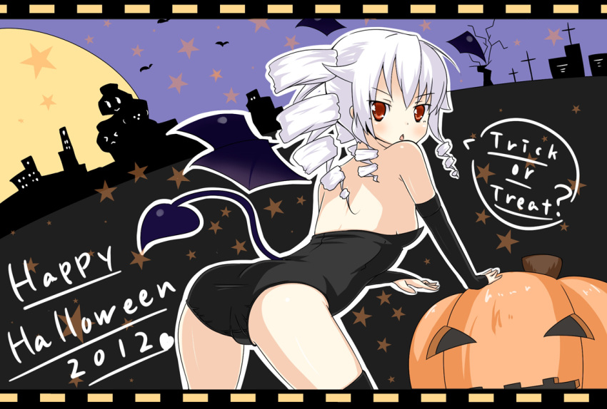 &gt;_&lt; 2012 :&lt; alternate_costume alternate_eye_color ass bare_shoulders black_sister blush choujigen_game_neptune choujigen_game_neptune_mk2 drill_hair english flat_chest halloween happy_halloween jin_kichi looking_at_viewer looking_back open_mouth pumpkin red_eyes short_hair solo star thighhighs trick_or_treat twin_drills uni_(choujigen_game_neptune) white_hair wings