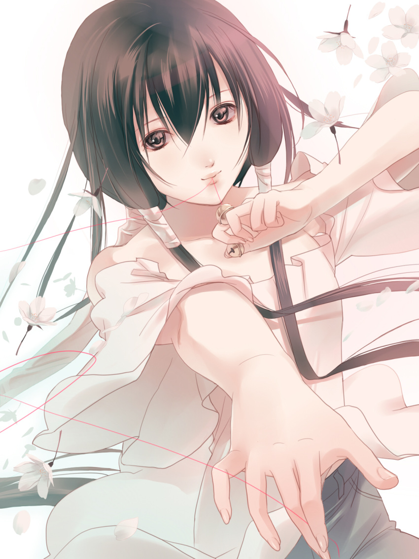 androgynous bad_id bell black_eyes black_hair flower fuuchouin_kazuki getbackers highres lips long_hair looking_at_viewer male outstretched_arm papillon10 red_string smile solo string trap