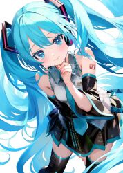 hatsune miku from vocaloid by takepon1123