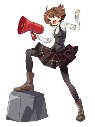 niijima makoto from persona by yomyompi