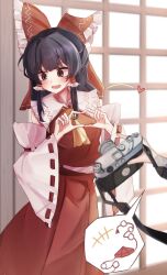 hakurei reimu from touhou