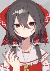 hakurei reimu from touhou