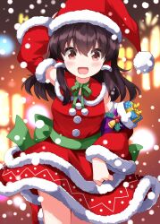 hakurei reimu from christmas by ruu (tksymkw)
