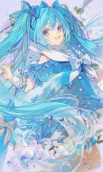 hatsune miku from vocaloid