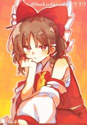 hakurei reimu from touhou