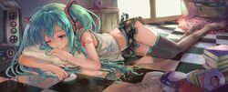 hatsune miku from vocaloid by chlee