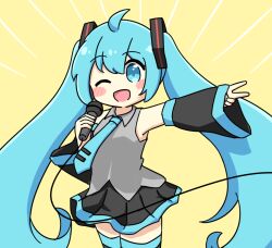 hatsune miku from vocaloid by nukotun