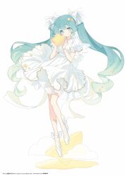 hatsune miku from vocaloid