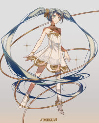 hatsune miku from miku symphony (vocaloid)