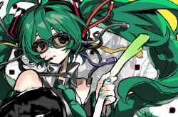 hatsune miku from vocaloid by hanaseto