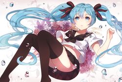 hatsune miku from vocaloid by levi9452