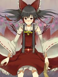 hakurei reimu from touhou by penpen (artist)