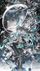 hatsune miku from vocaloid by mento