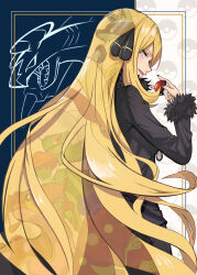 cynthia (pokemon) from pokemon