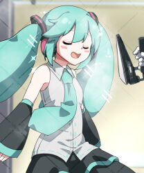 hatsune miku from vocaloid by kouki kuu