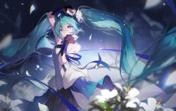 hatsune miku from vocaloid