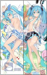 hatsune miku from vocaloid by beek