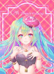 hatsune miku from vocaloid by xenxen