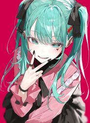hatsune miku from vampire (vocaloid)