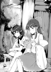 hakurei reimu from touhou